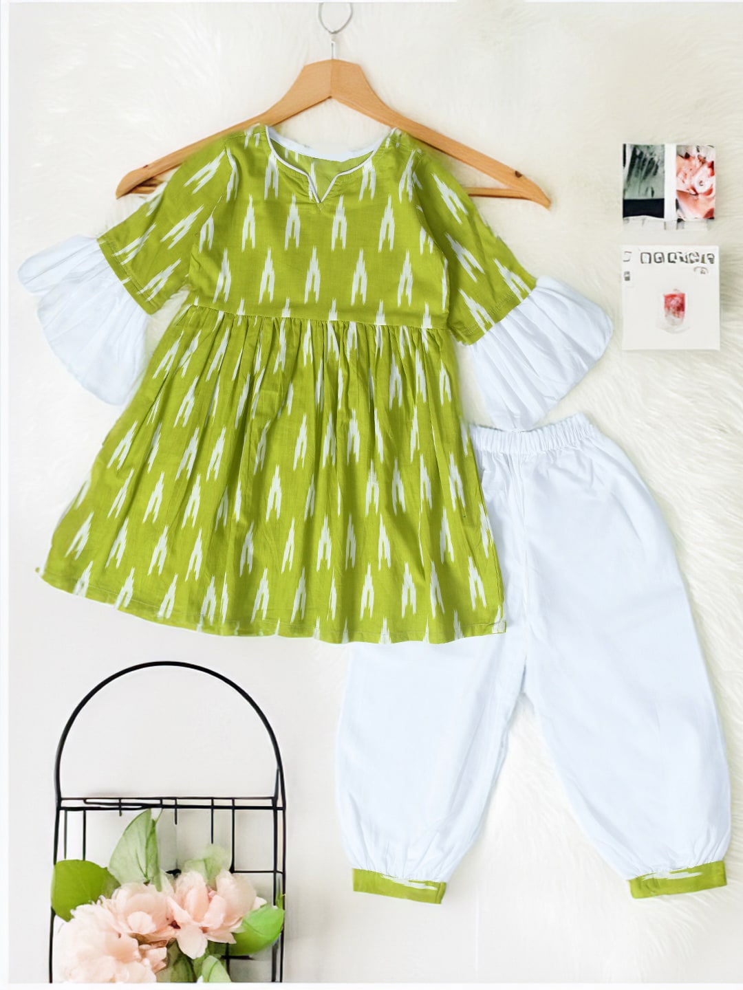 

BAESD Girls Geometric Printed Empire Pure Cotton A-Line Kurta With Salwar, Green