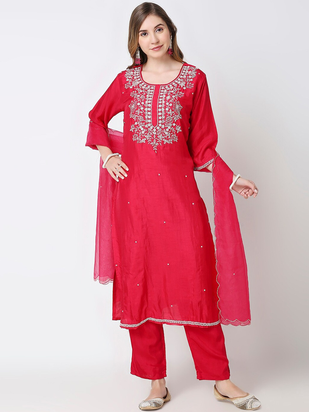 

GULABBO Floral Embroidered Regular Thread Work Raw Silk Kurta with Trousers & With Dupatta, Red