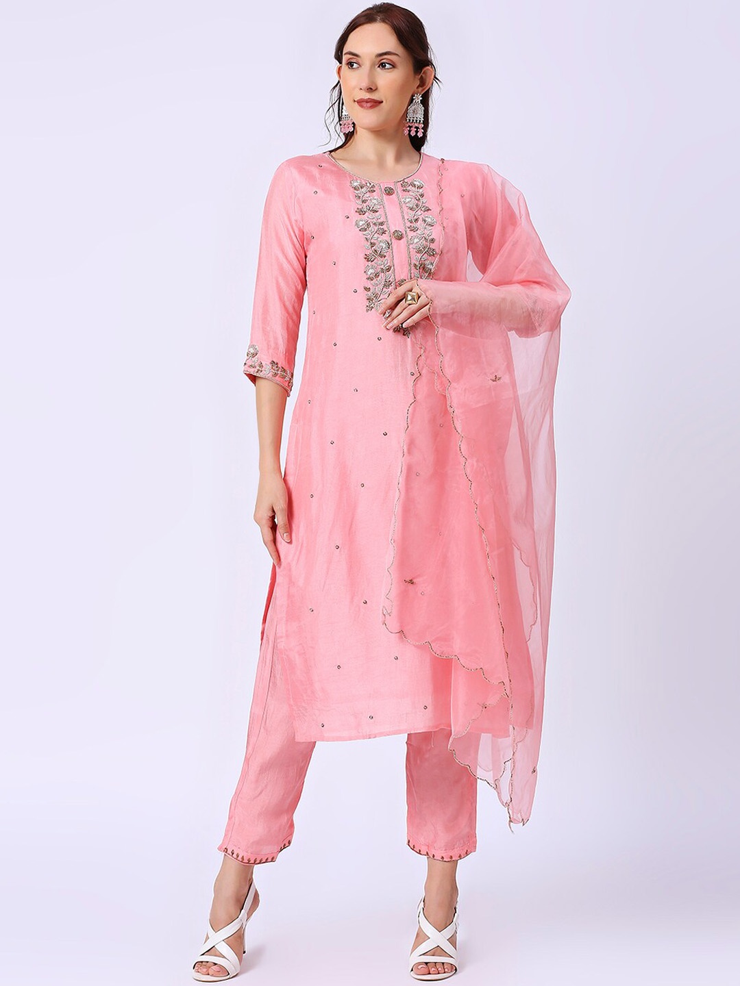 

GULABBO Floral Embroidered Regular Thread Work Raw Silk Kurta with Trousers & With Dupatta, Pink