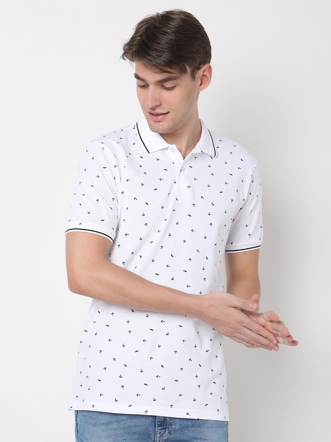 

R&B Men Printed Polo Collar T-shirt, White