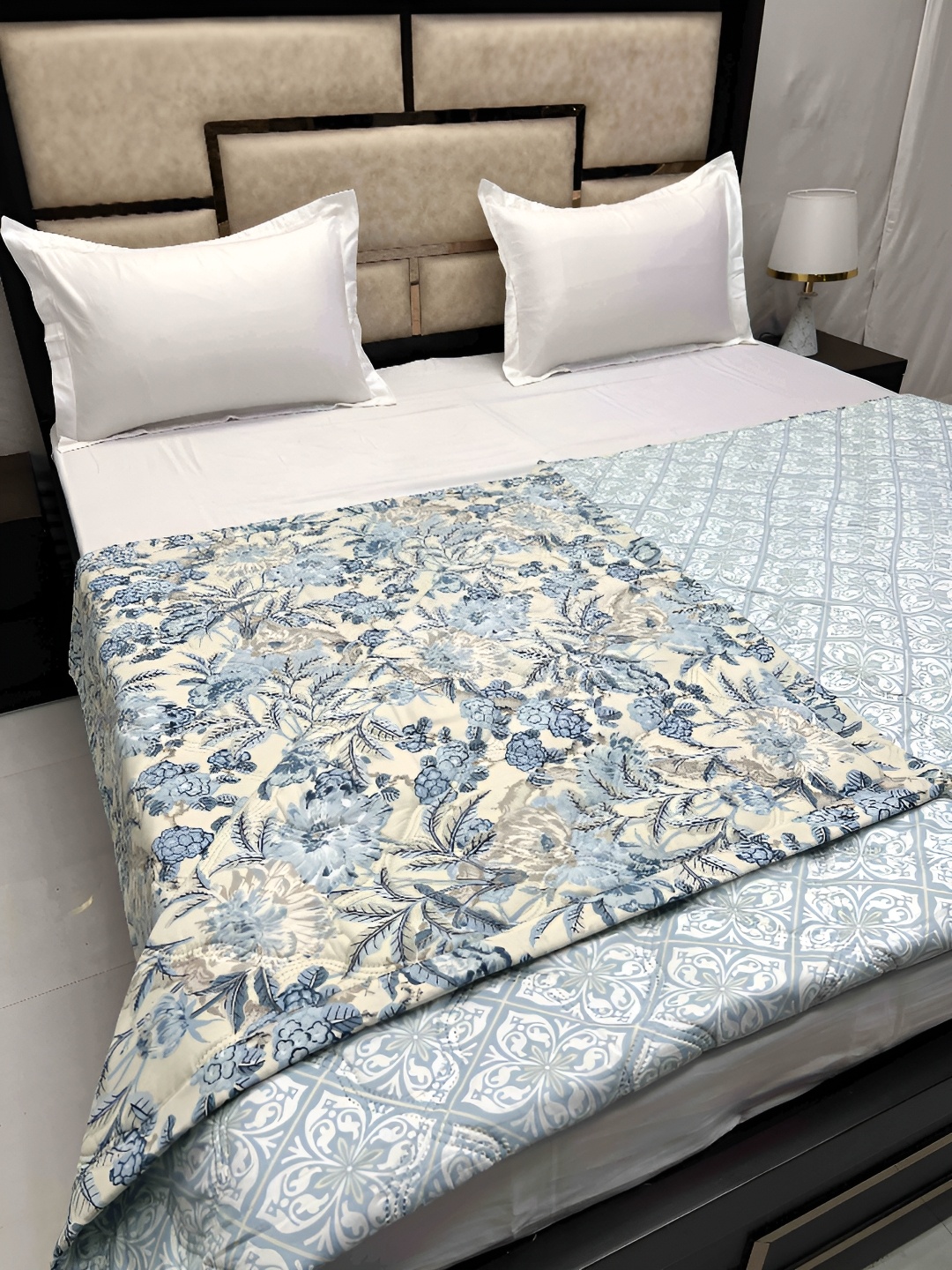 

Pure Decor Blue & Beige Floral AC Room 150 GSM Double Bed Comforter