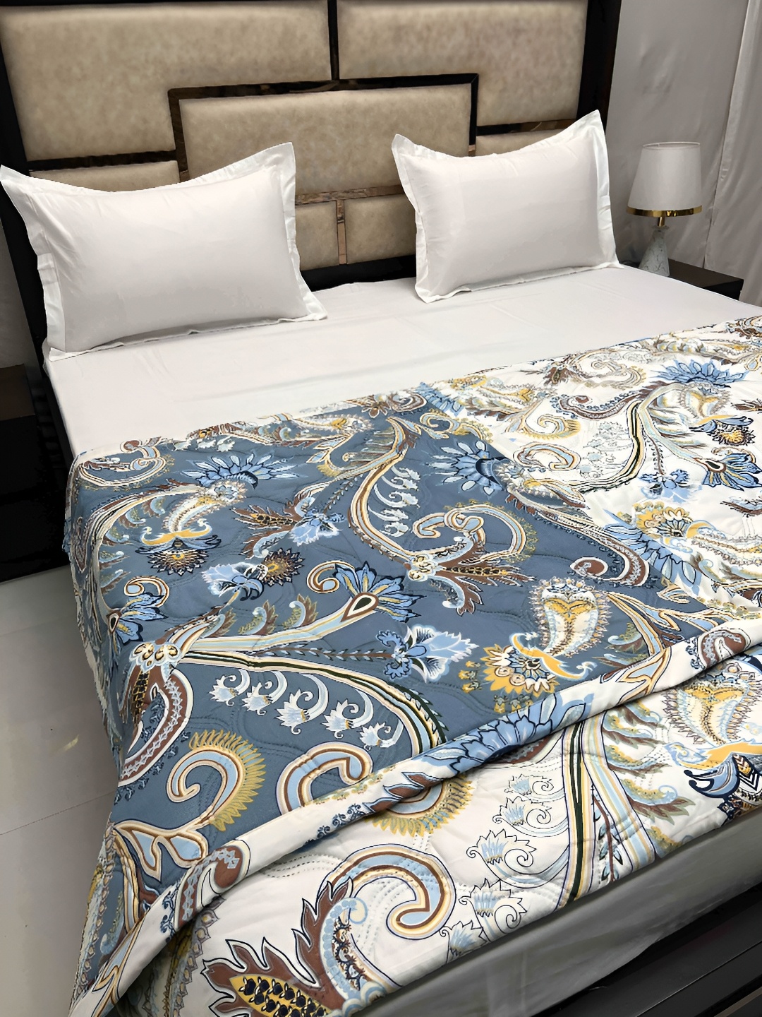

Pure Decor Blue & Yellow Ethnic Motifs AC Room 150 GSM Double Bed Comforter
