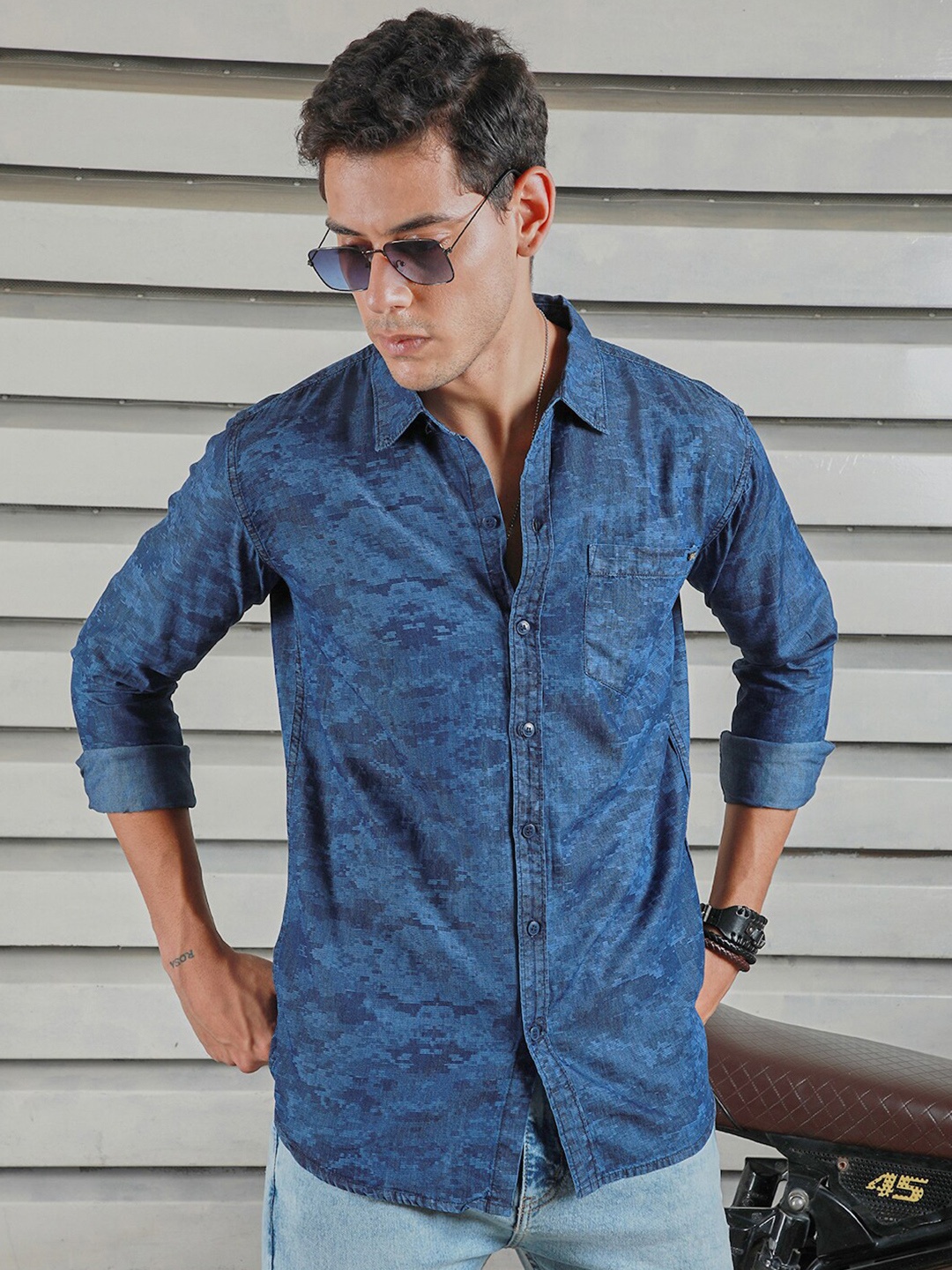 

High Star Classic Abstract Printed Spread Collar Roll Up Sleeves Cotton Casual Shirt, Blue