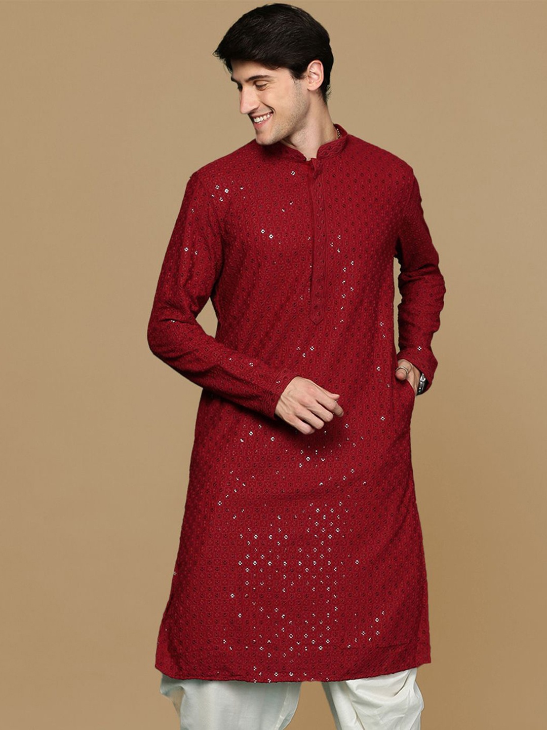 

Sanwara Geometric Embroidered Mandarin Collar Chikankari Straight Kurta, Maroon