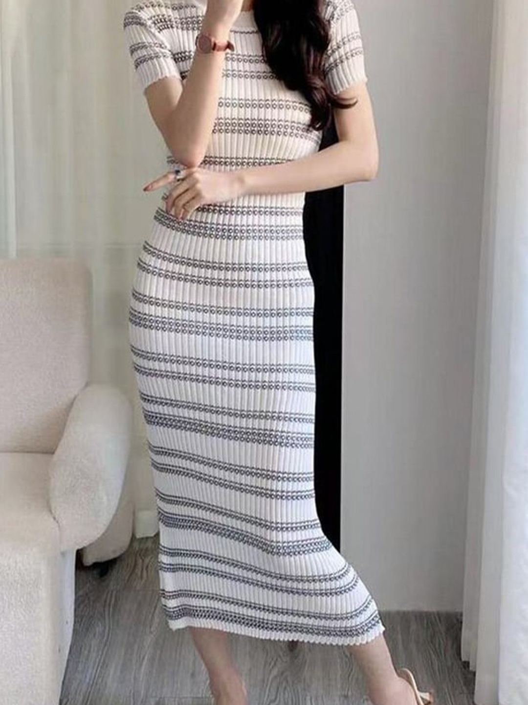 

StyleCast x Revolte White Round Neck Striped Bodycon Dress