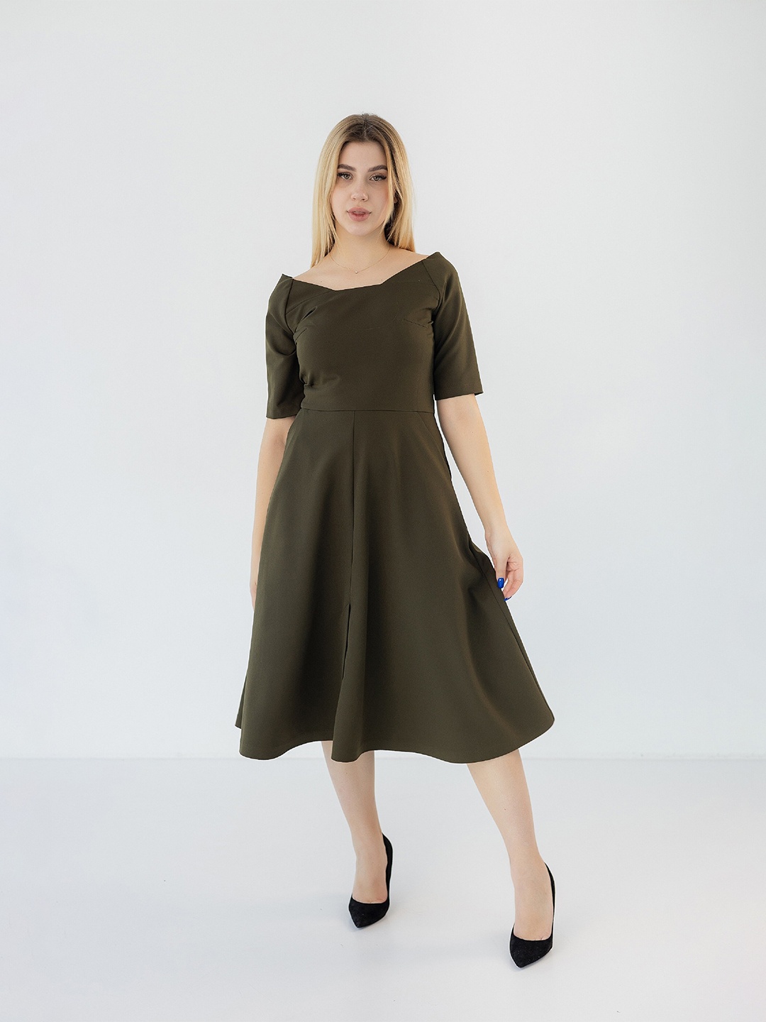 

Diyas London Boat Neck Short Sleeves Flared Fit & Flare Midi Dress, Green