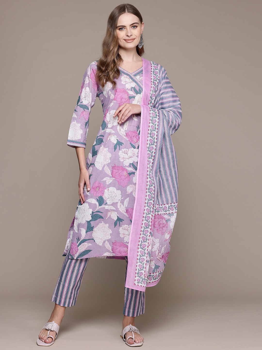

Readiprint Floral Printed Angrakha Gotta Patti Pure Cotton Kurta Set, Purple