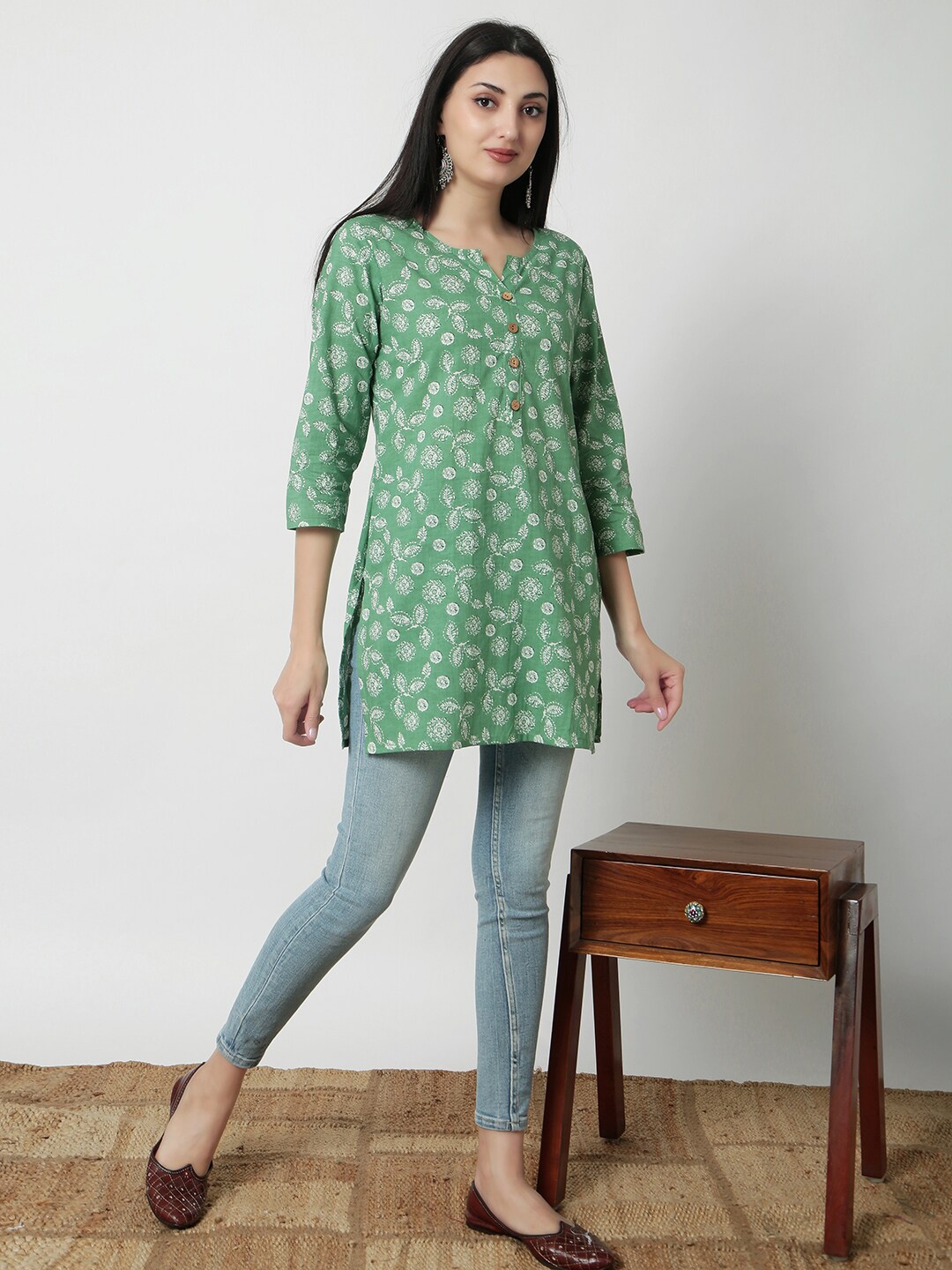 

JANAKDULARI CREATION Print Cotton Top, Green