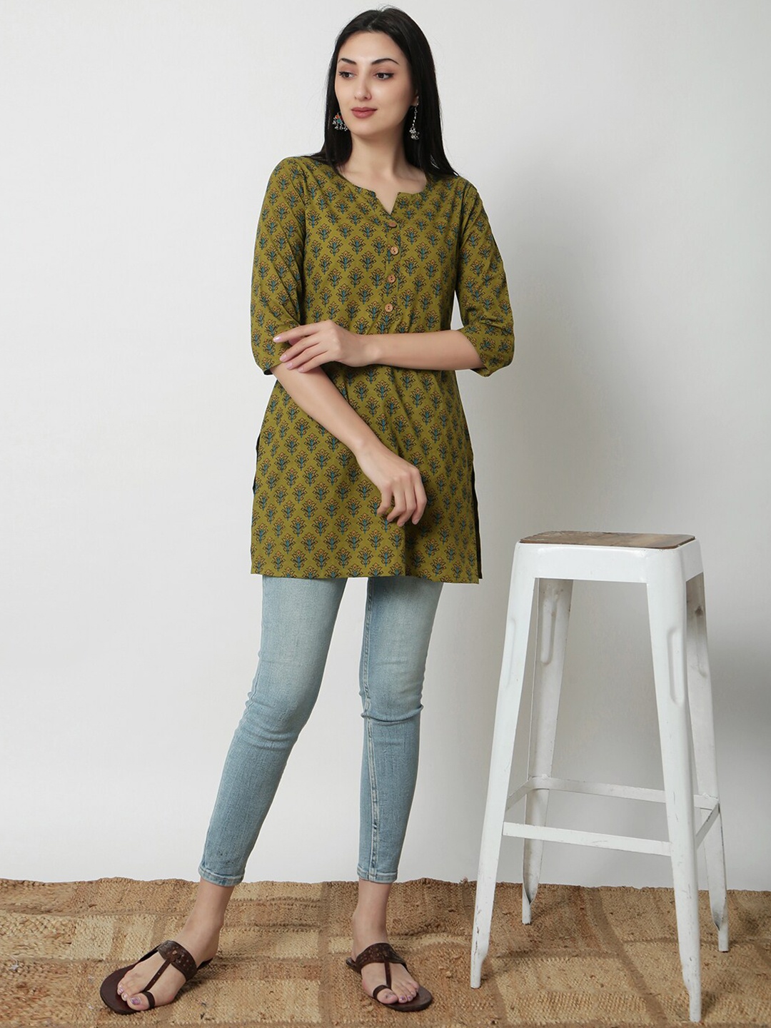 

JANAKDULARI CREATION Floral Print Cotton V Neck Top, Green