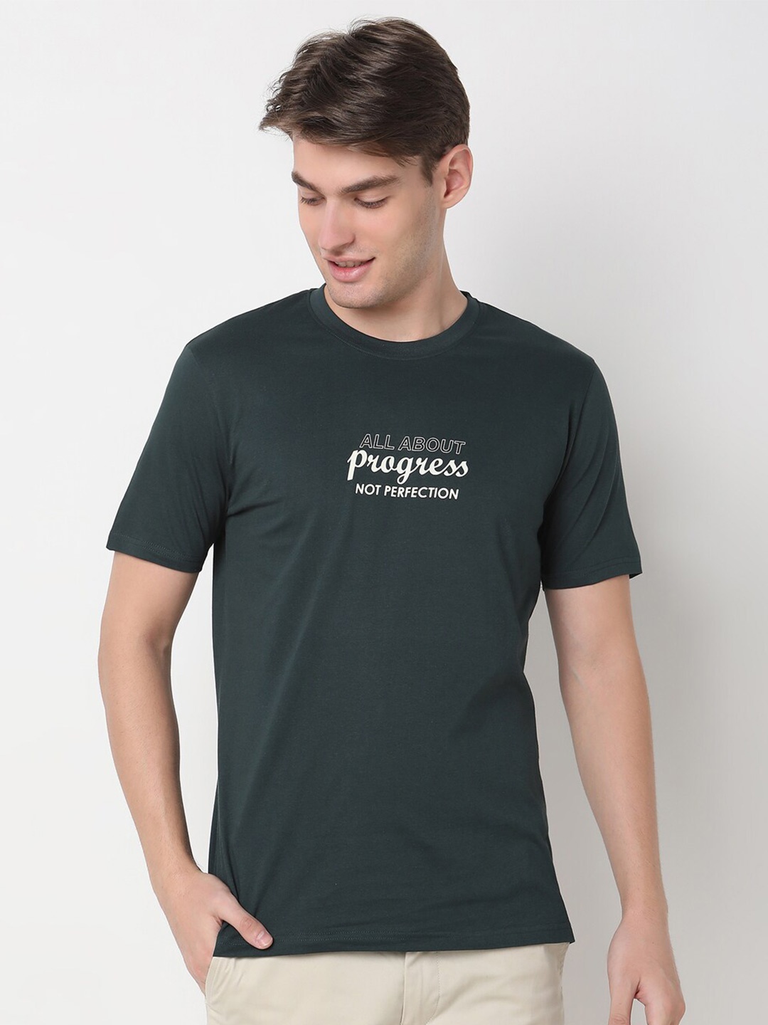 

R&B Men Typography Printed T-shirt, Green