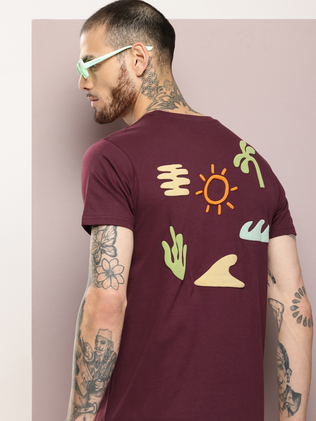 

DILLINGER Men Graphic Printed Embossed Oversized T-shirt, Maroon