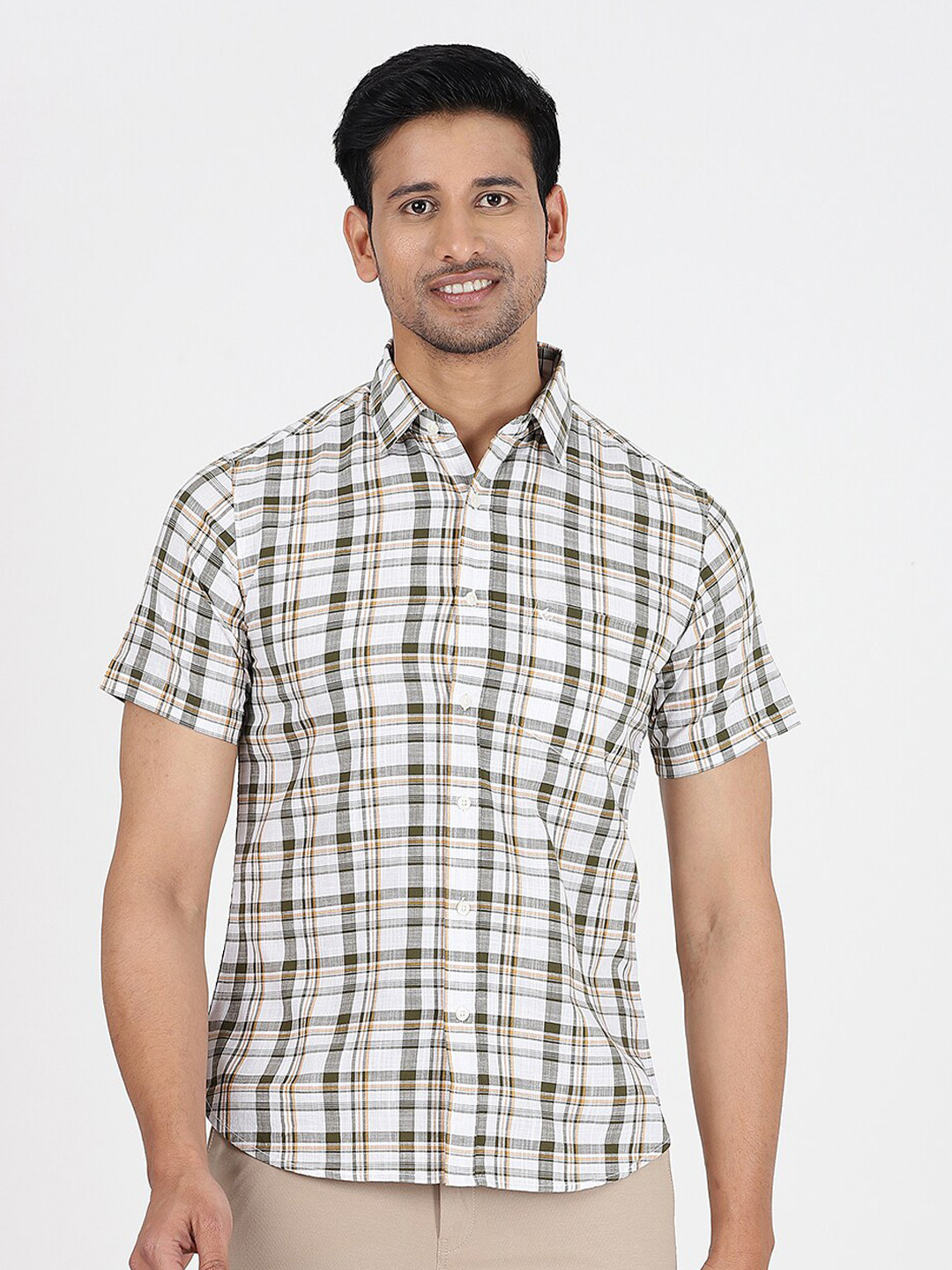 

Greenfibre Tartan Checks Cutaway Collar Cotton Slim Fit Shirt, Green