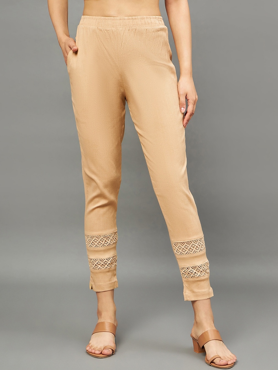 

THE PAJAMA FACTORY Women Relaxed High-Rise Trousers, Beige