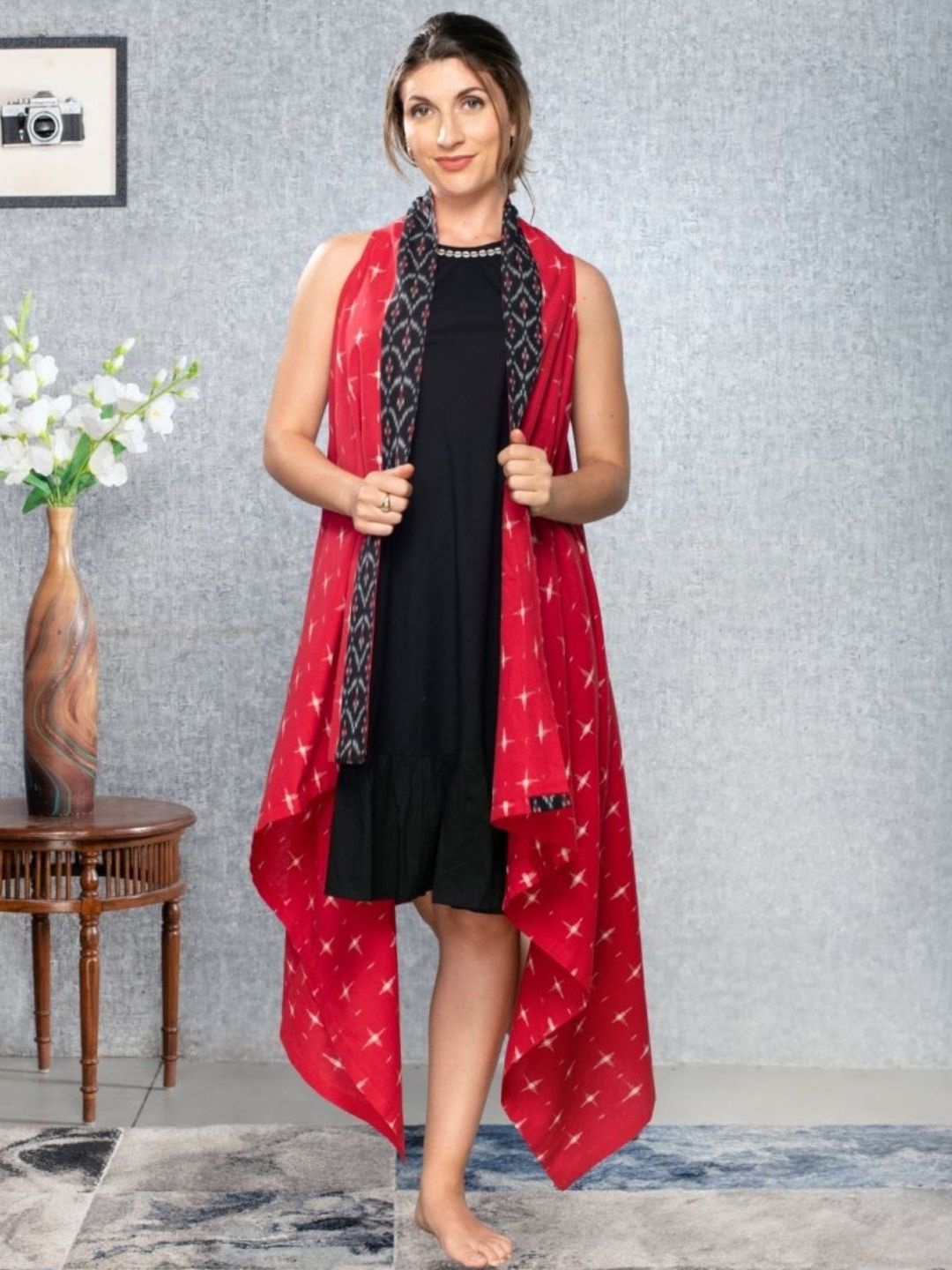 

Peepul Tree Geometric Ikat Printed Cotton Open Front Longline Shrug, Red