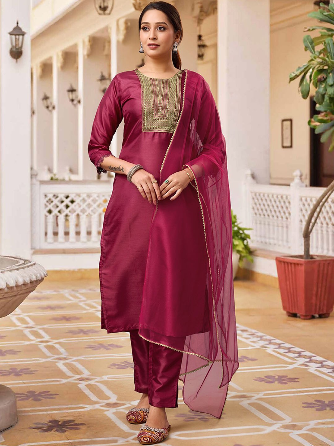 

Twika Floral Embroidered Mirror Work Zari Straight Kurta With Trousers & Dupatta, Maroon