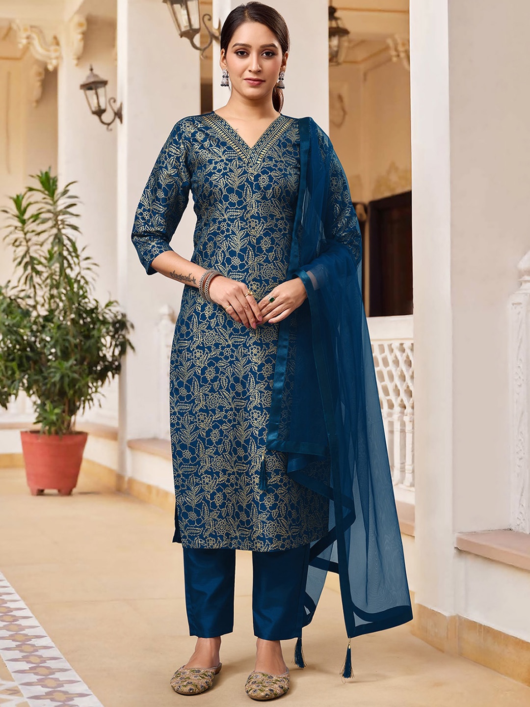 

Twika Floral Printed V-Neck Straight Kurta With Trousers & Dupatta, Blue