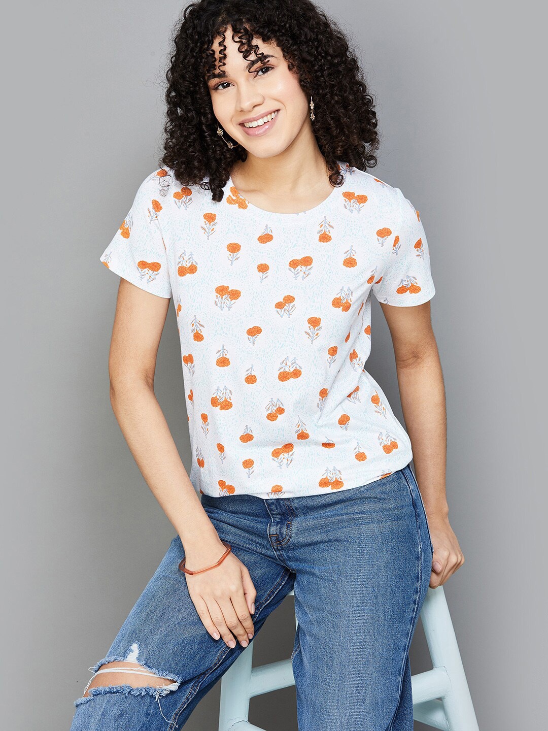 

Colour Me by Melange Women Short Sleeves Printed Tshirt, White