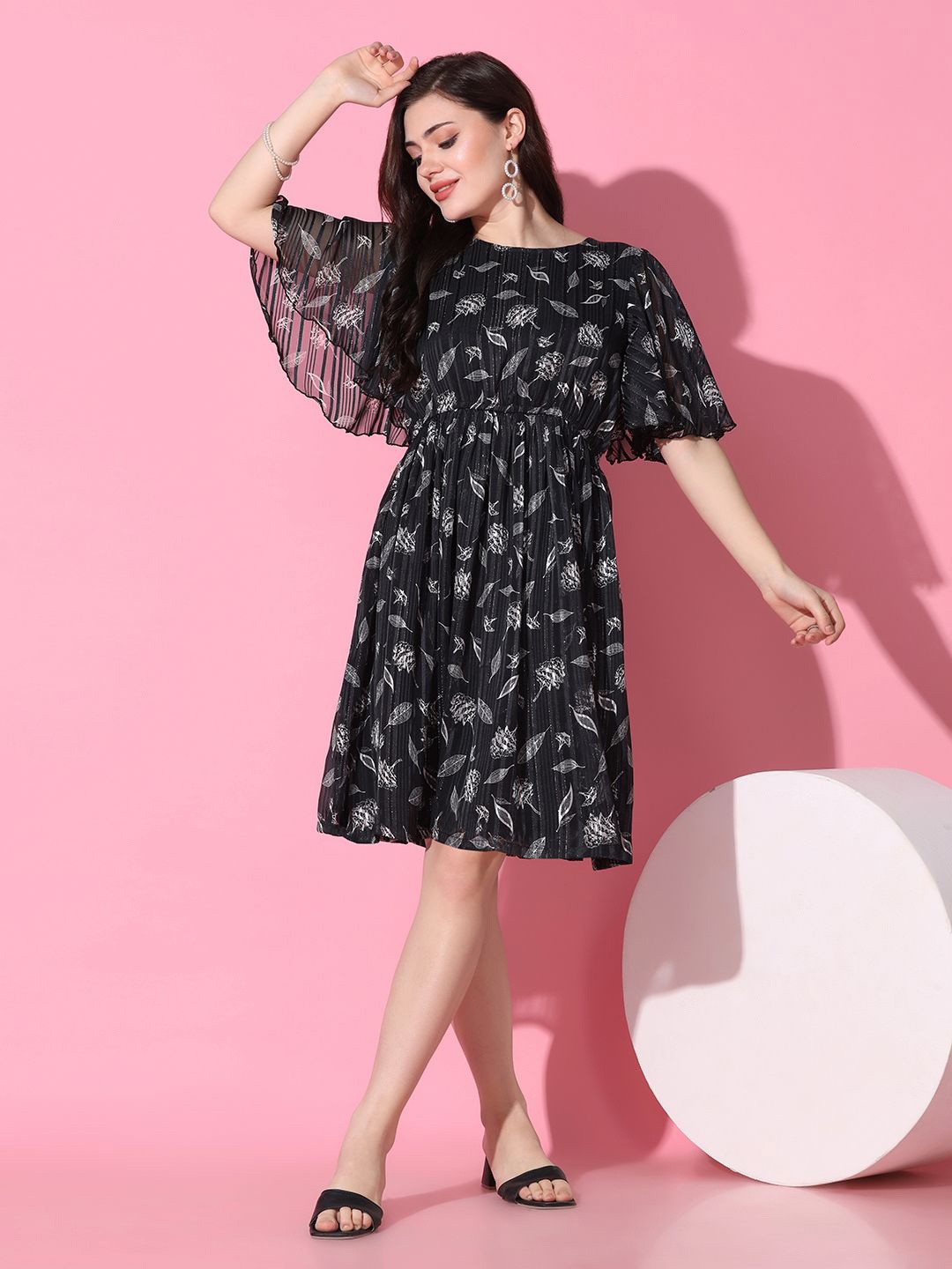 

FASHION DREAM Floral Print Flared Sleeve Georgette Fit & Flare Dress, Black