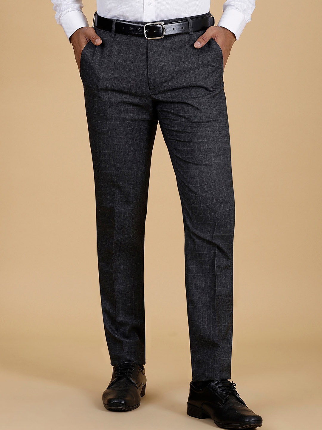

Greenfibre Men Checked Slim Fit Mid-Rise Formal Trousers, Grey