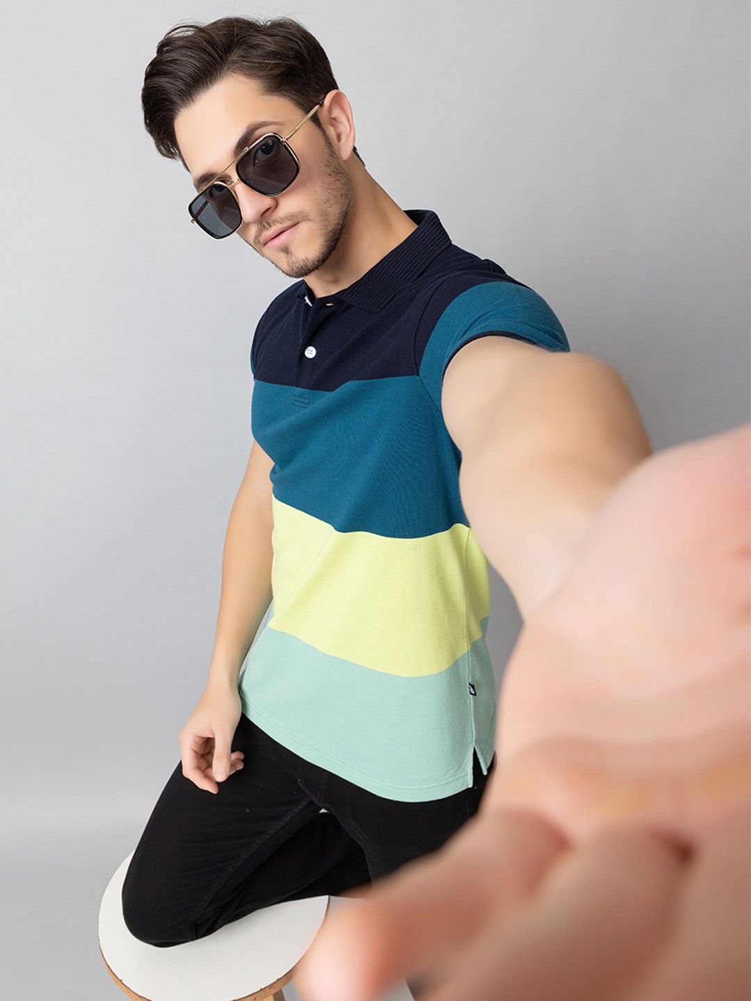 

Club York Men Colourblocked Tshirt, Navy blue