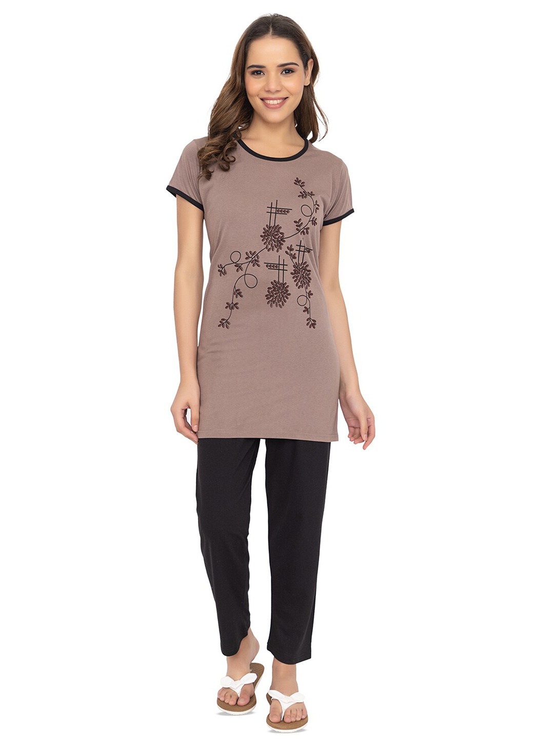 

TWENTY ME Graphic Printed Night suit, Brown