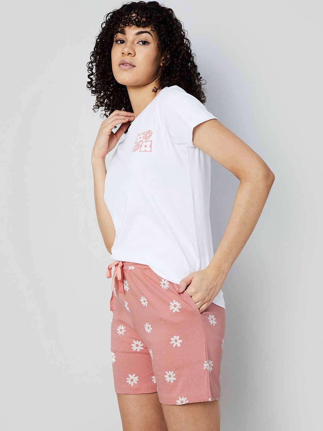 

Ginger by Lifestyle Graphic Printed Pure Cotton Night suit, Pink