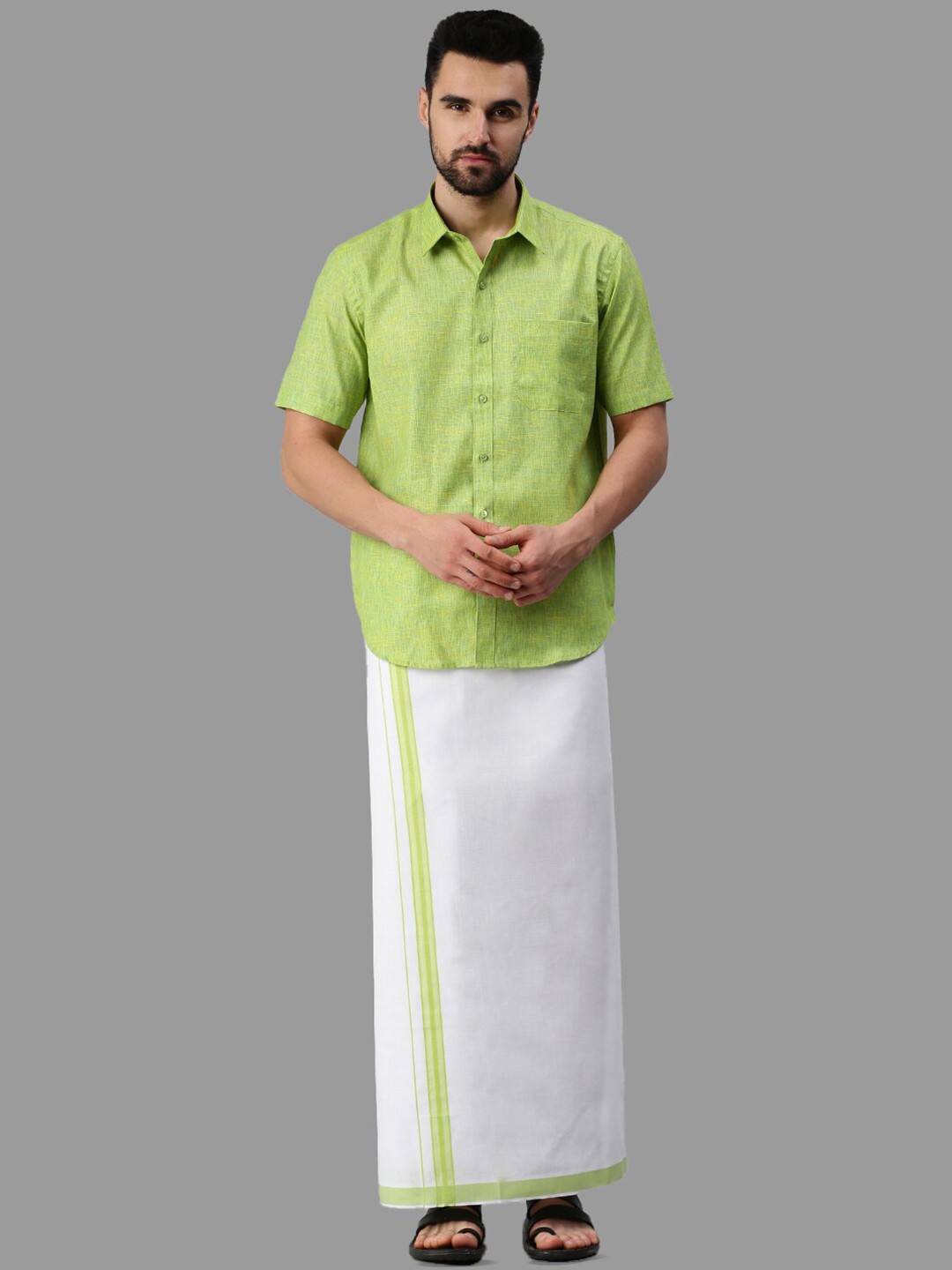 

Ramraj Cotton Half Sleeve Shirt & Matching Dhoti, Green