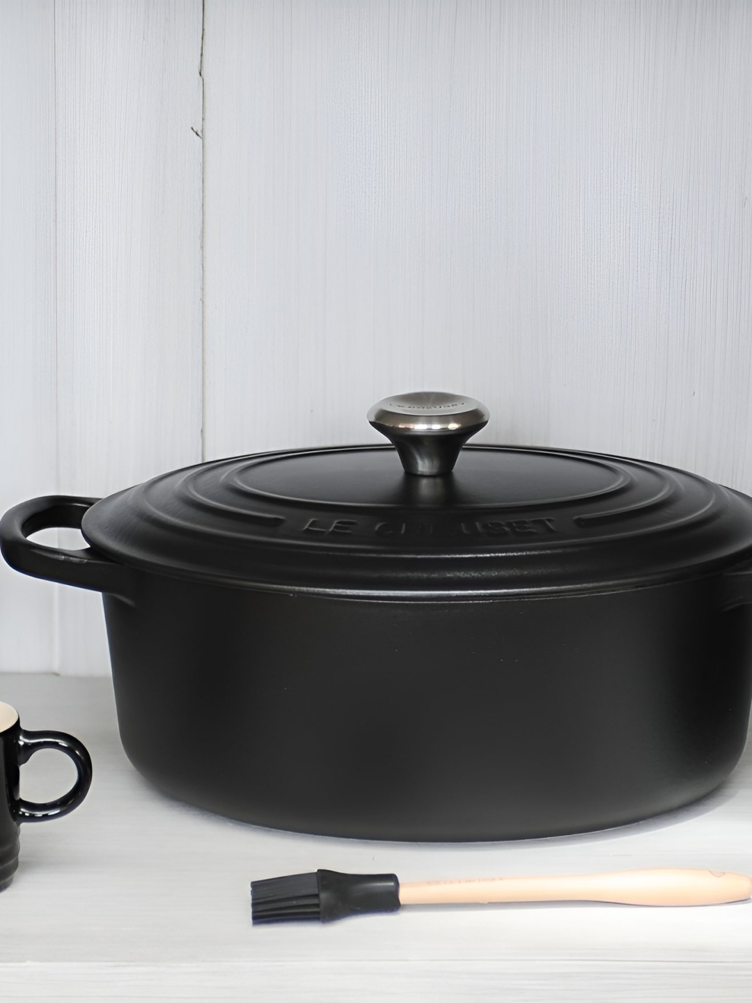 

LE CREUSET Black Cast Iron Evo Oval Casserole