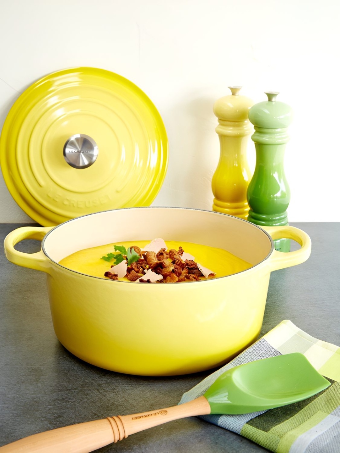 

LE CREUSET Yellow Evo Round Casserole