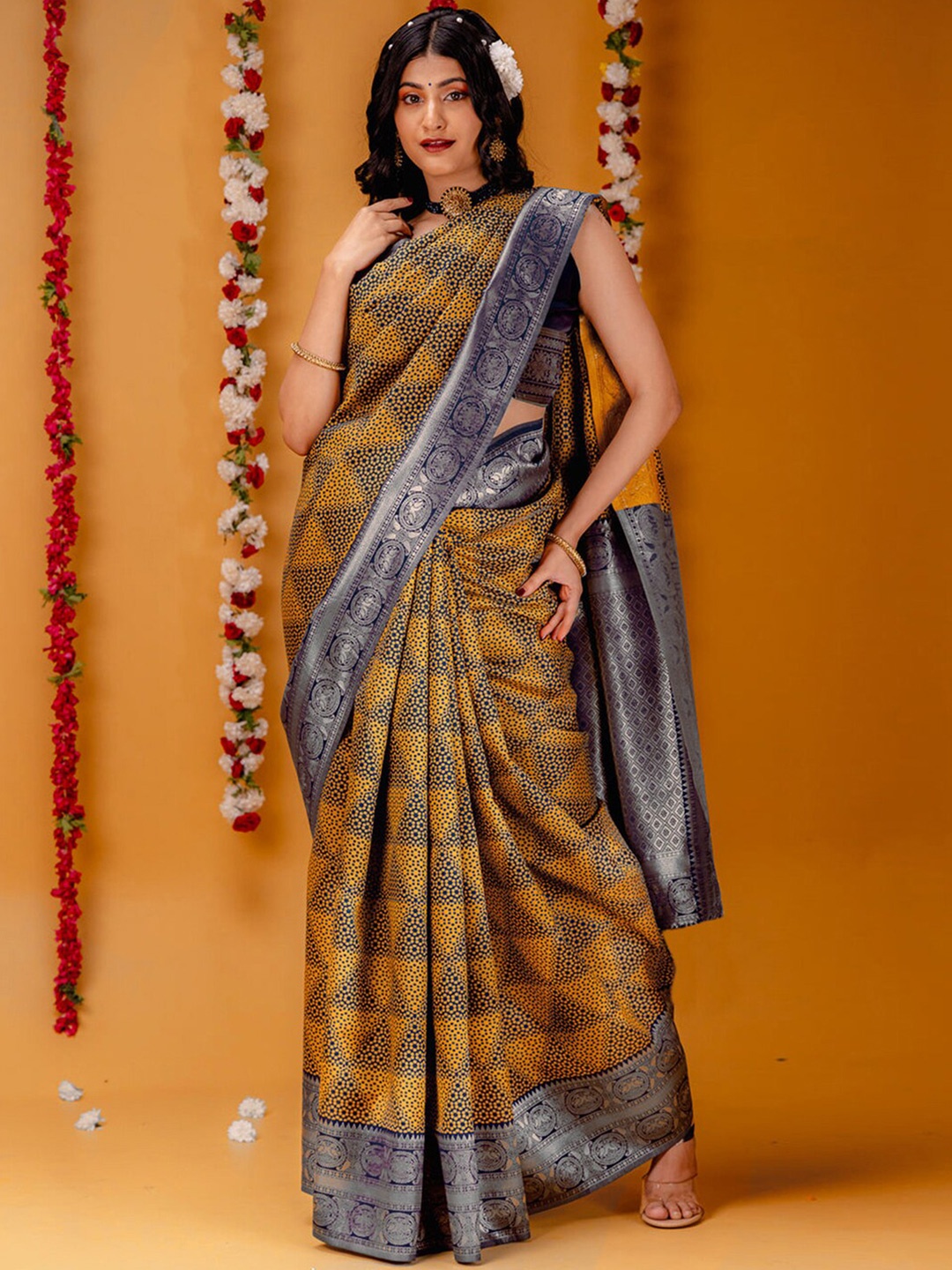

Mitera Ethnic Motifs Zari Silk Blend Designer Banarasi Saree, Navy blue