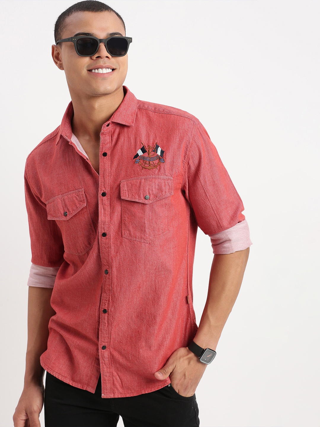 

SHOWOFF Standard Twill Spread Collar Slim Fit Cotton Casual Shirt, Red