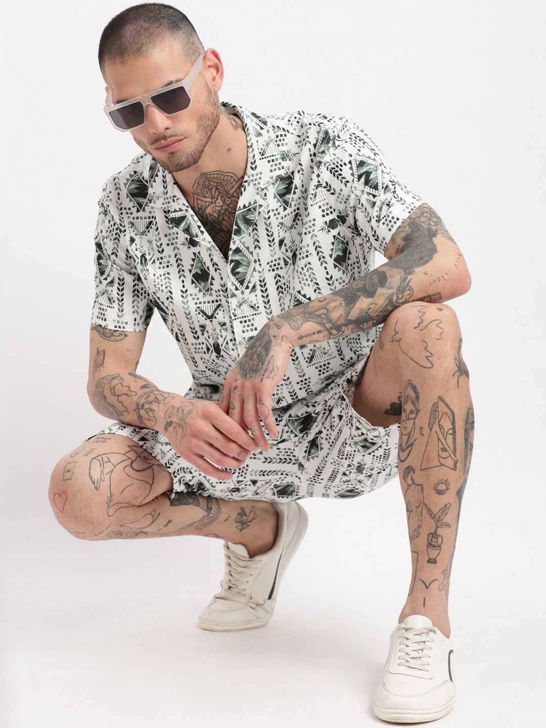 

SHOWOFF Geometric Printed Cuban Collar Shirt & Shorts, White