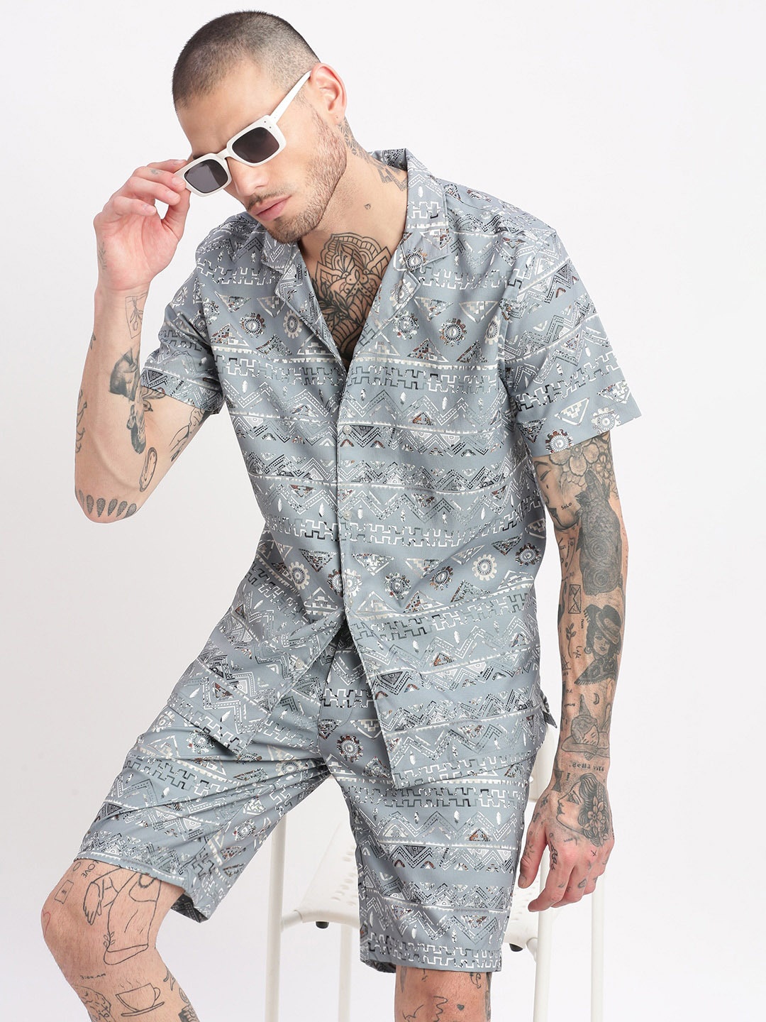 

SHOWOFF Geometric Printed Cuban Collar Shirt & Shorts, Grey