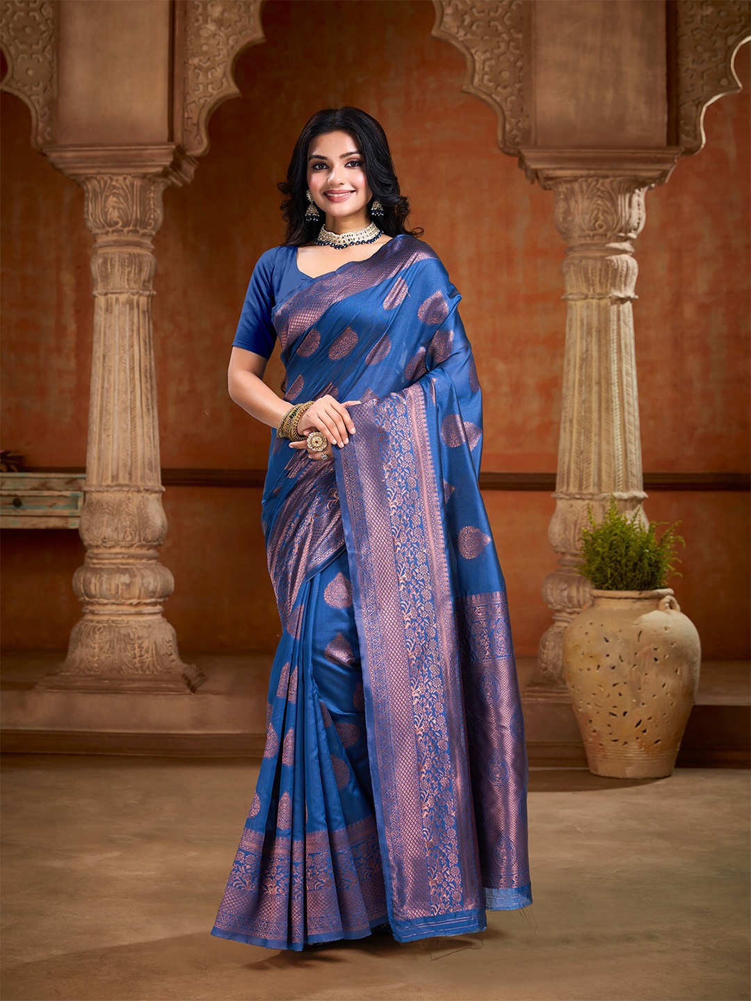 

Mitera Ethnic Motifs Zari Art Silk Banarasi Saree, Blue