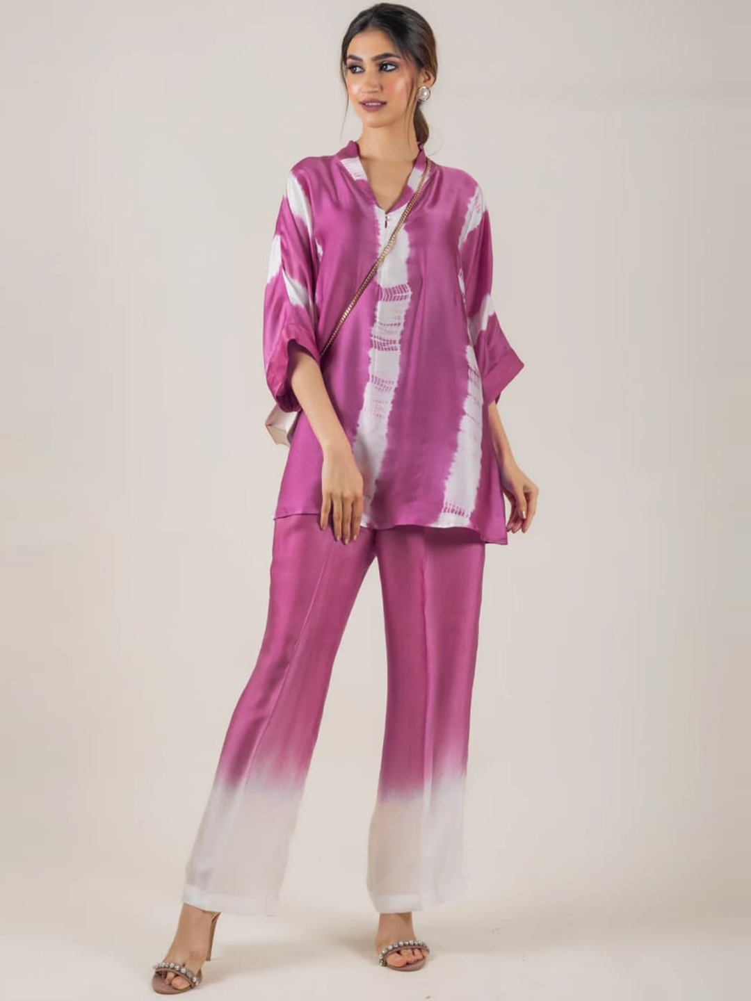 

Siya Fashion Tie & Dye Printed Drop-Shoulder V-Neck Casual Top & Palazzos, Pink