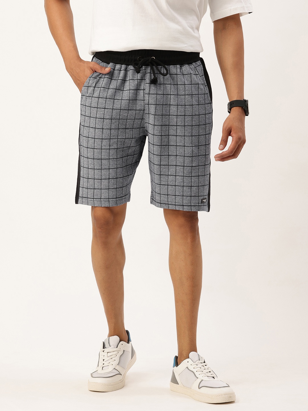 

ARISE Men Checked Regular Shorts, Navy blue