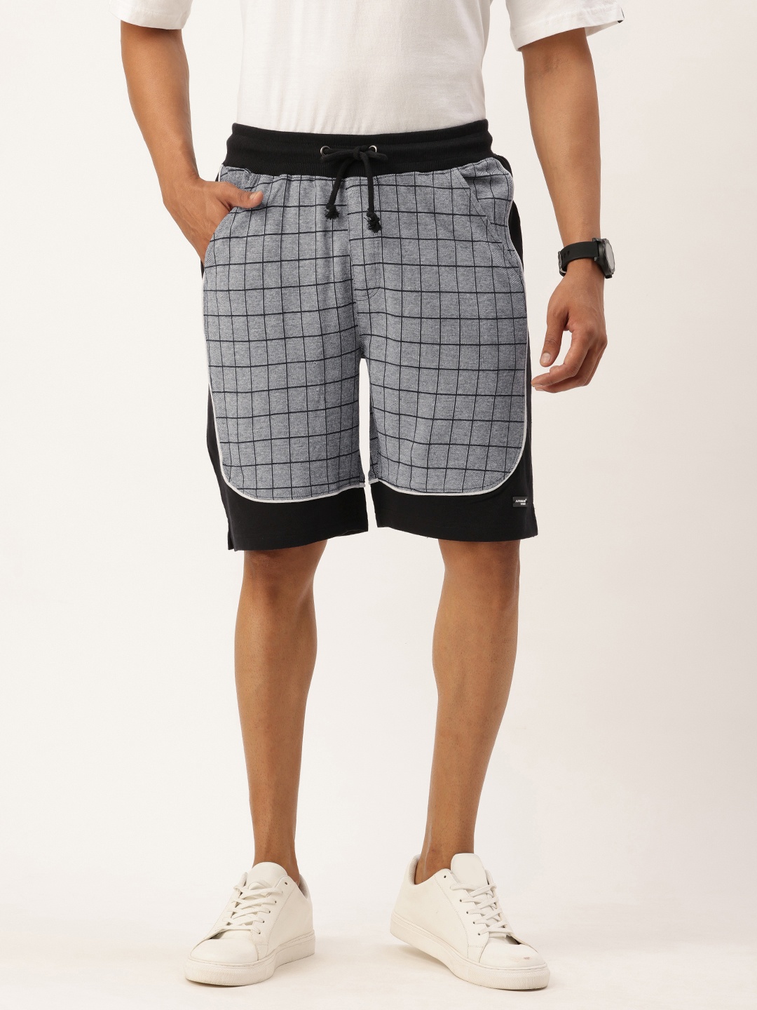 

ARISE Men Checked Regular Shorts, Navy blue