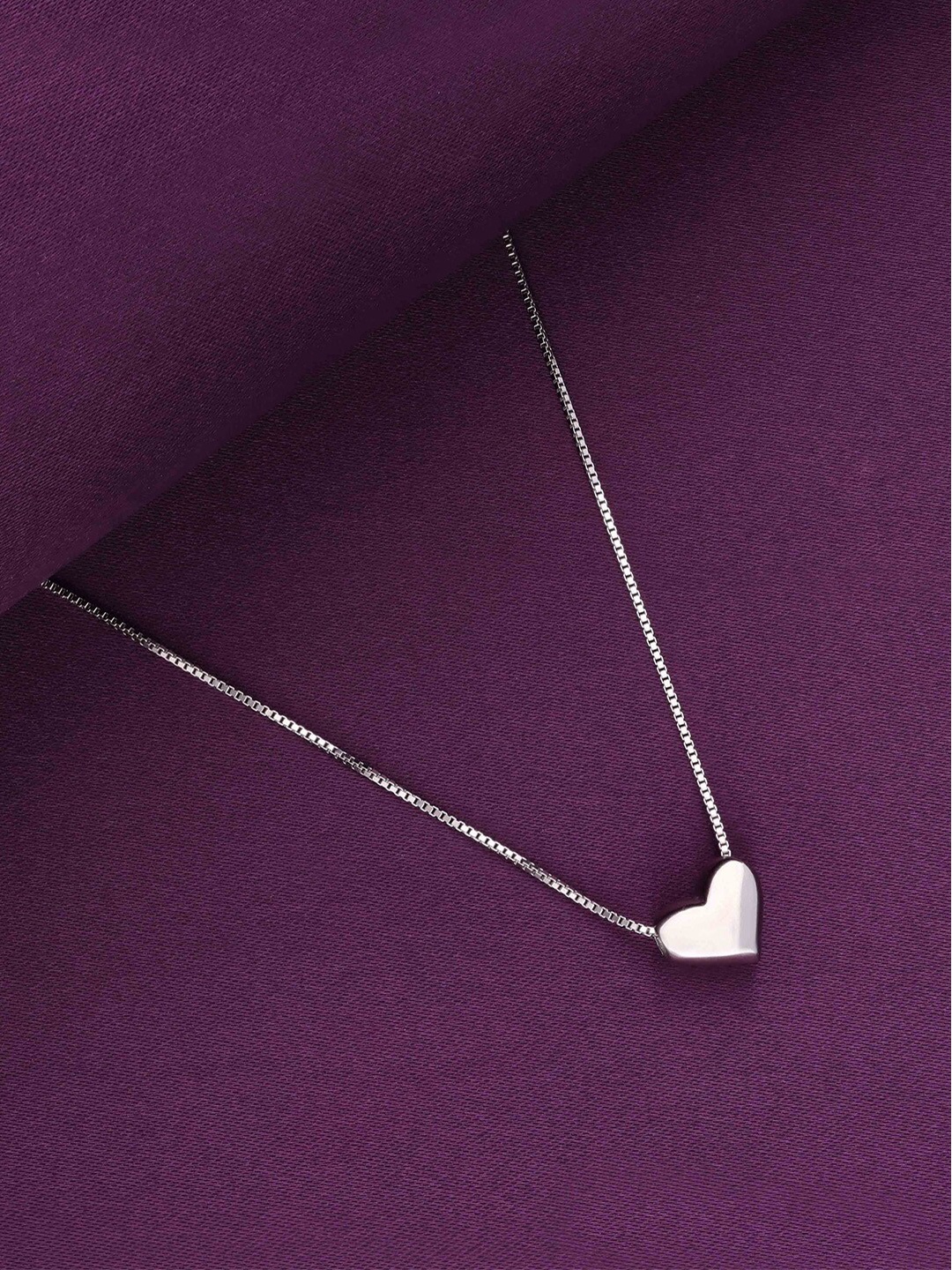 

KAI JEWEL Sterling Silver Rhodium-Plated Hearty Charms of Love Chain
