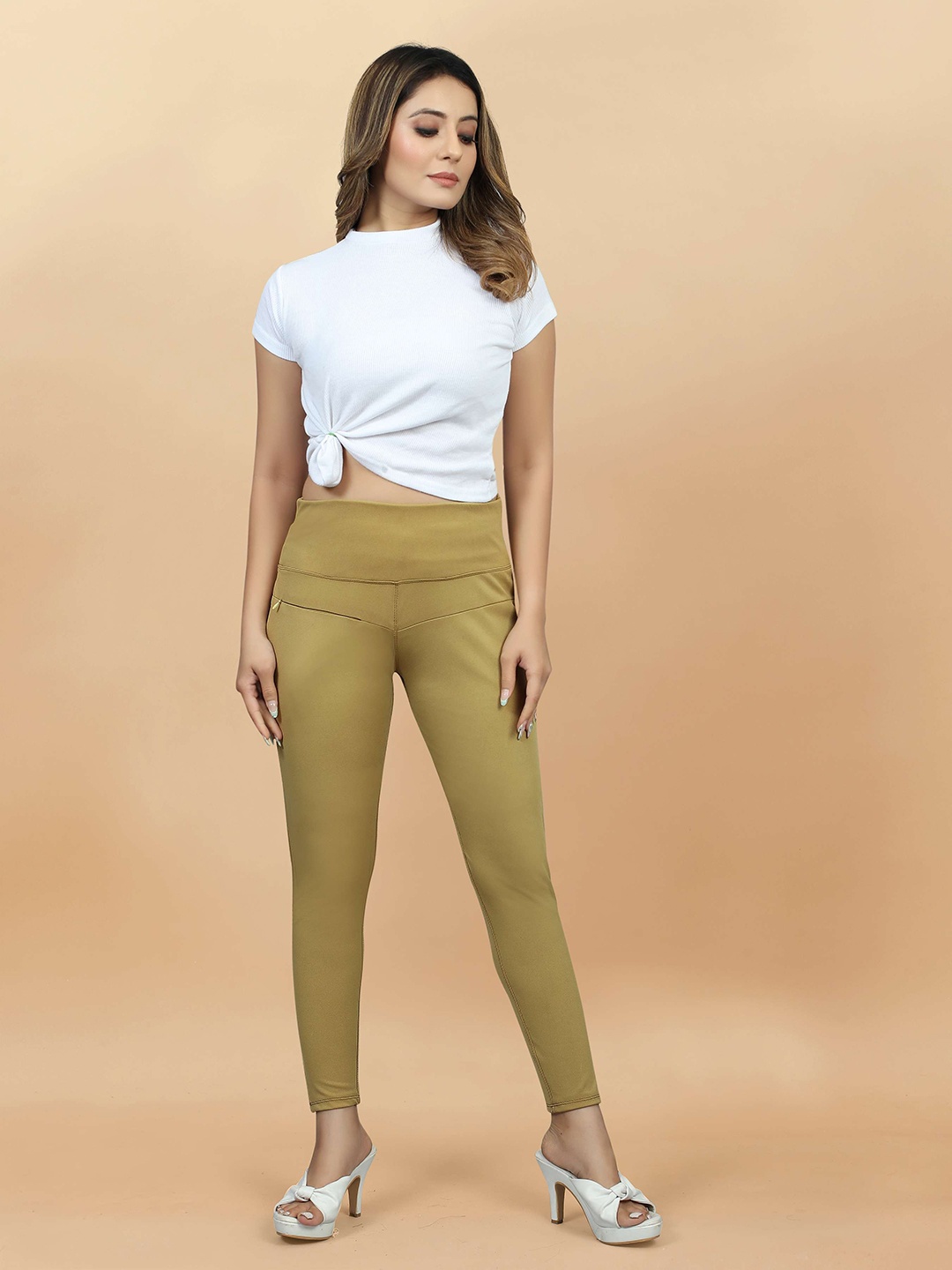 

Rhey Women Skinny Fit Jeggings, Brown