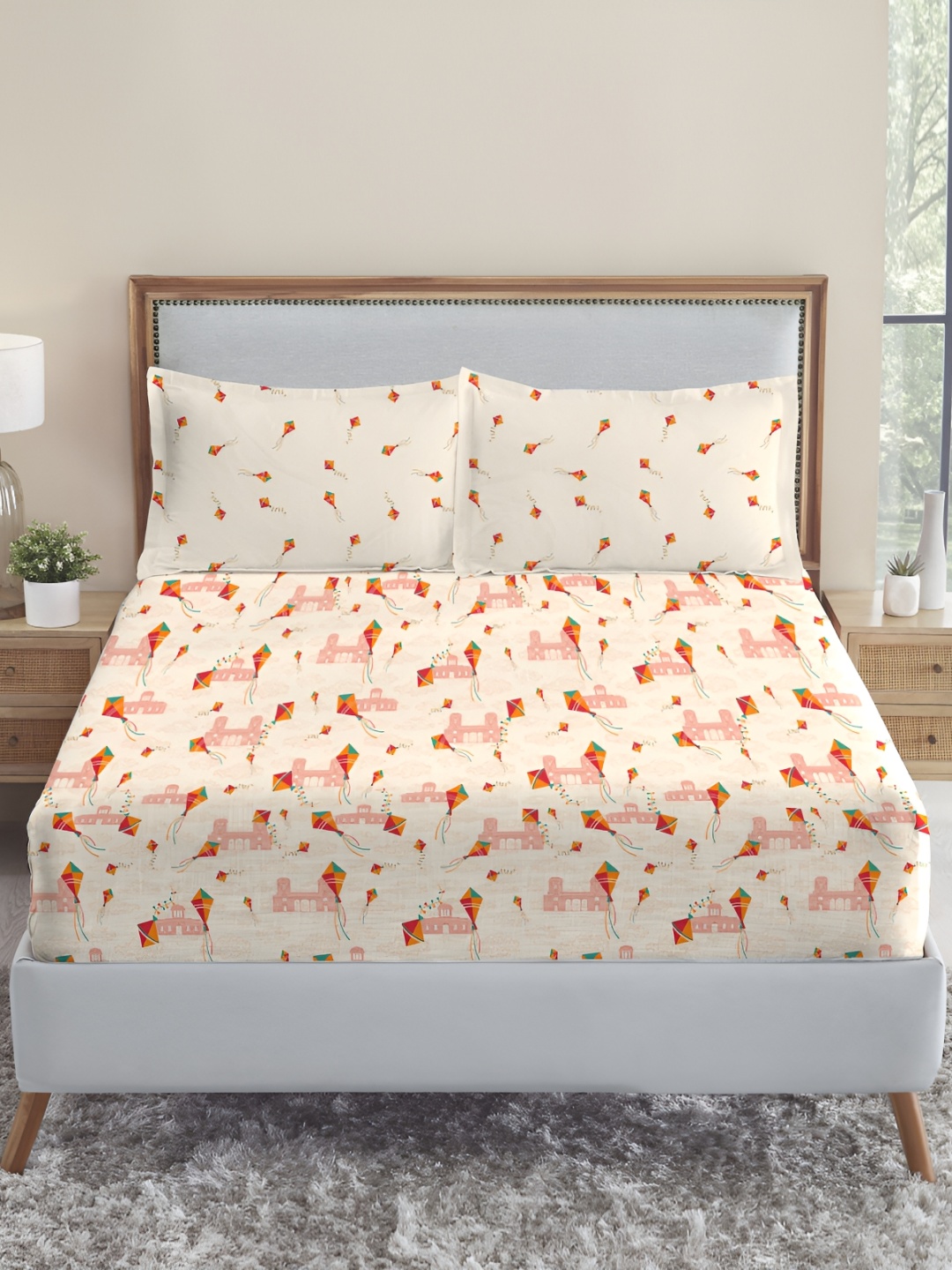 

MYTRIDENT Kai Po Che Atulaya Bharat Flat 144TC King Cotton Bedsheet Set, Orange