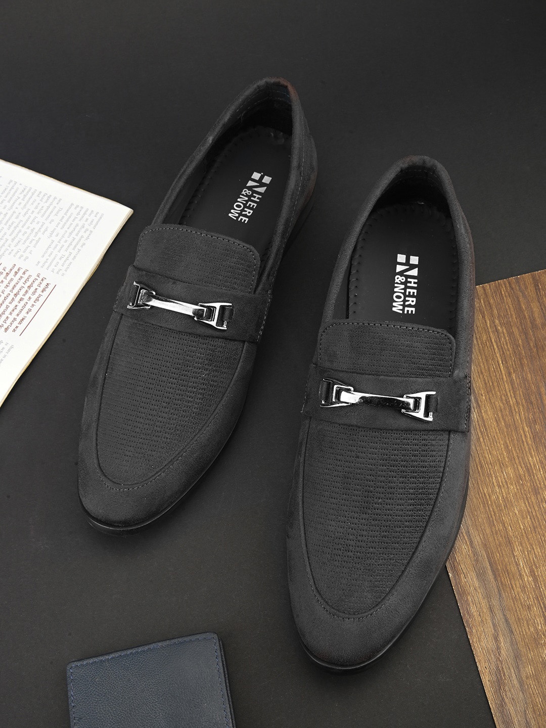 

HERE&NOW Men Buckle Detailed Formal Loafers, Black