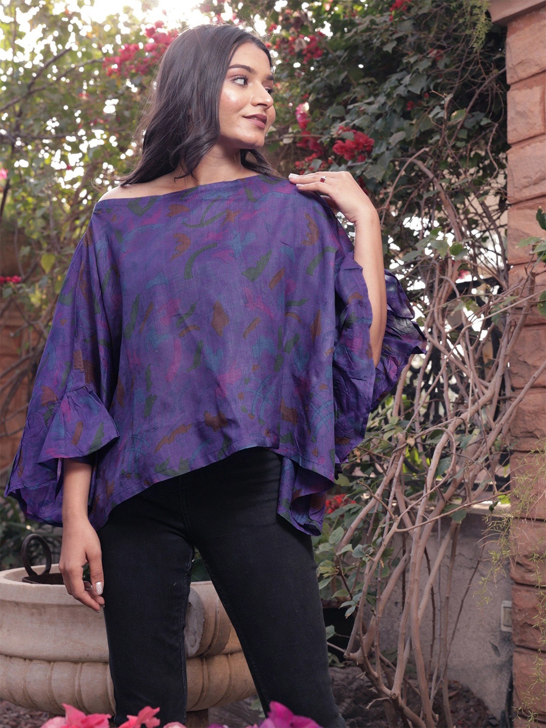 

Exotic India Vintage Pure Silk Floral Print Kimono Sleeve Ruffles Kaftan Top, Blue