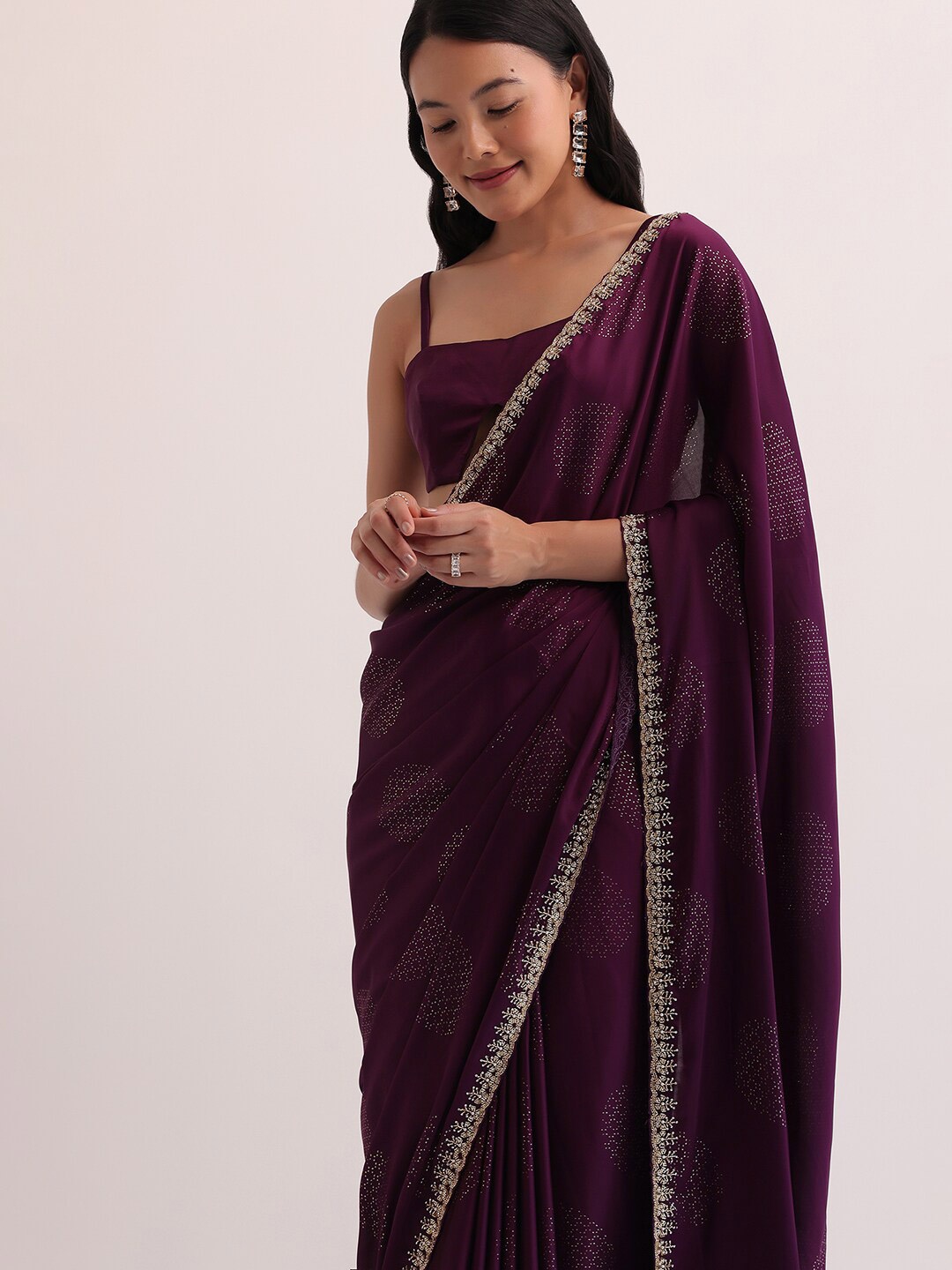 

KALKI Fashion Beads and Stones Satin Saree, Burgundy