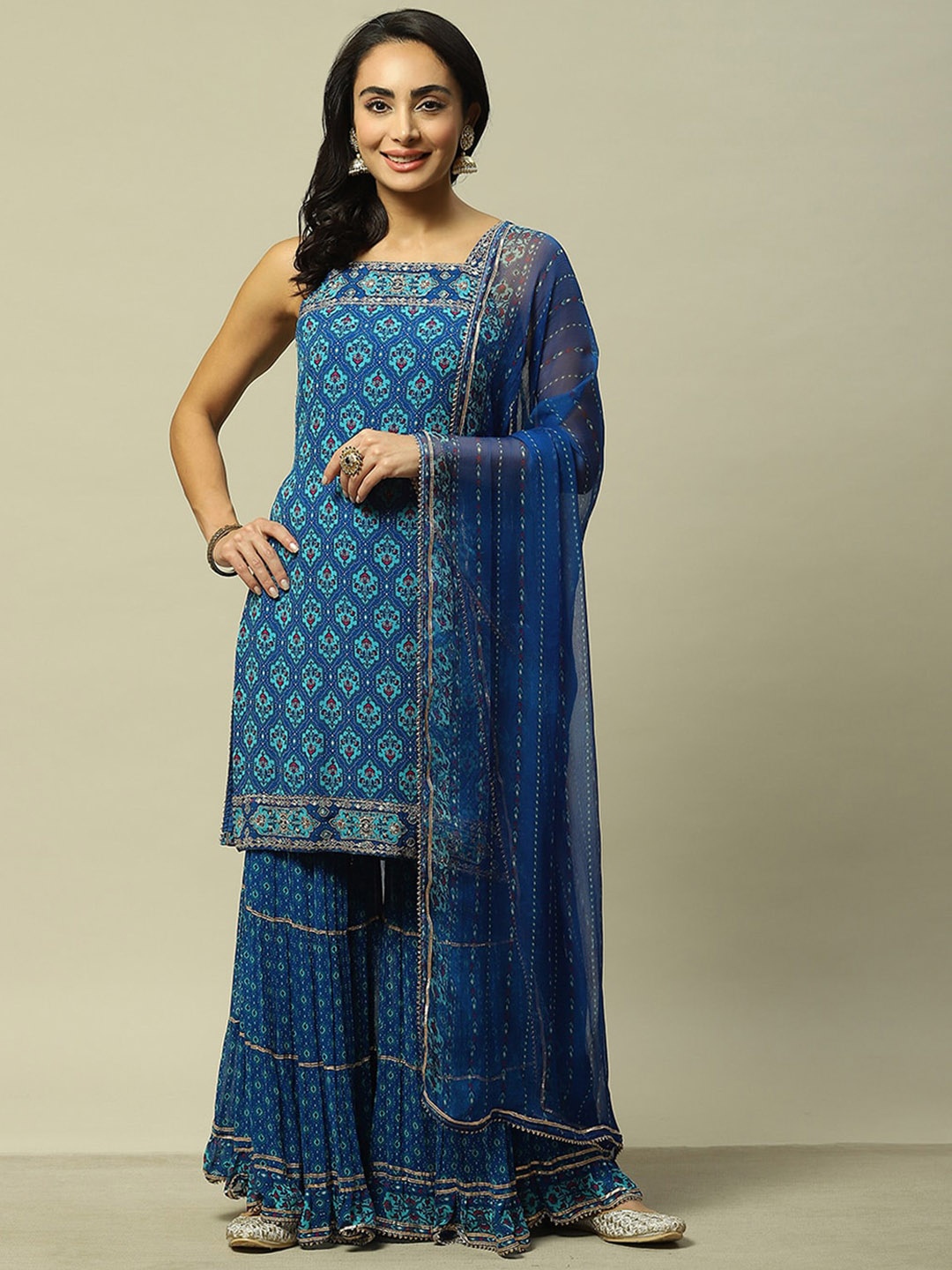 

Rangriti Ethnic Motifs Embroidered Thread Work Straight Kurta with Palazzos & Dupatta, Green