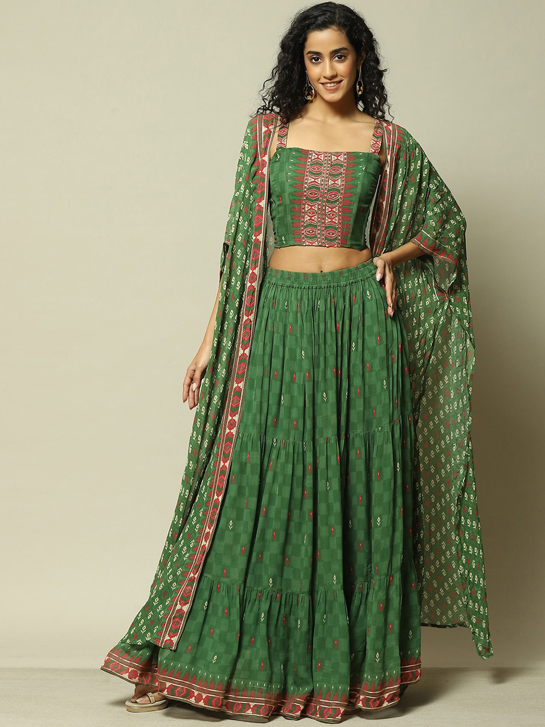 

Rangriti Women Paisley Printed Layered Gotta Patti Top with Skirt, Green
