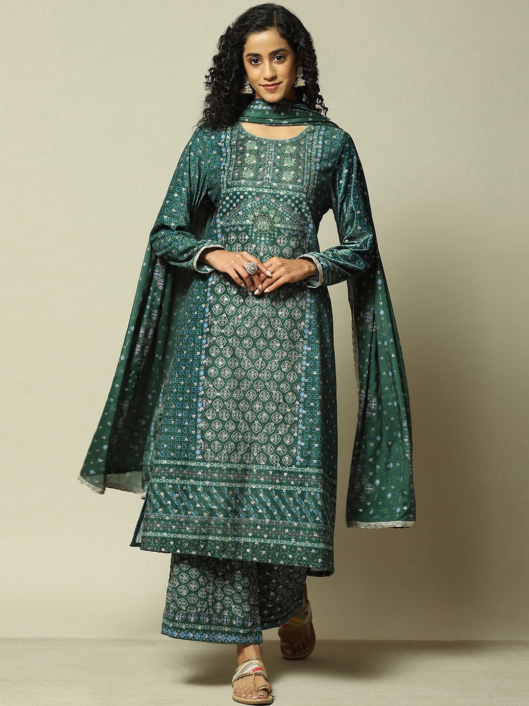 

Rangriti Floral Printed Straight Kurta With Palazzos & Dupatta, Green