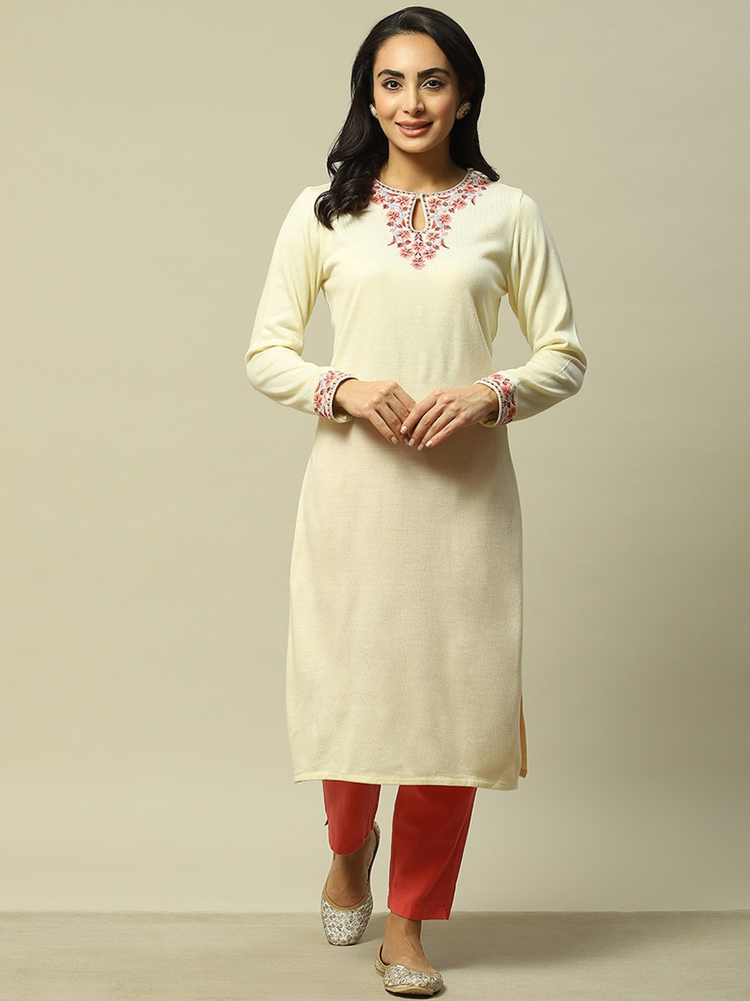 

Rangriti Floral Yoke Design Keyhole Neck Thread Work Straight Kurta, White