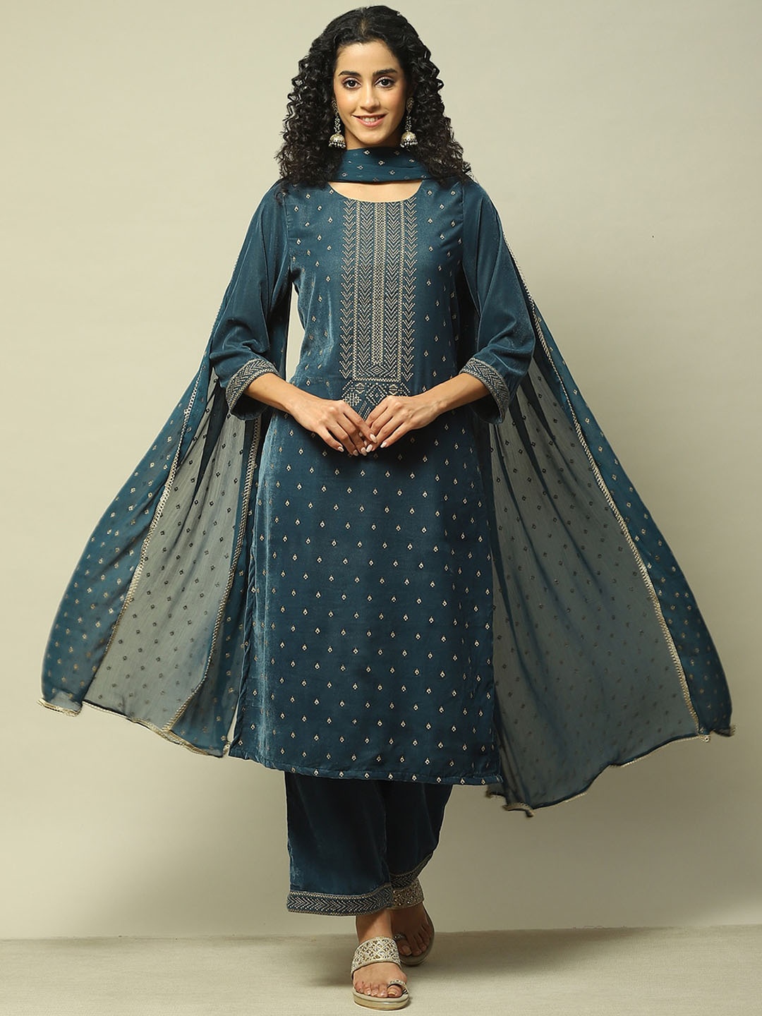 

Rangriti Ethnic Motifs Embroidered Regular Kurta With Palazzos & Dupatta, Teal