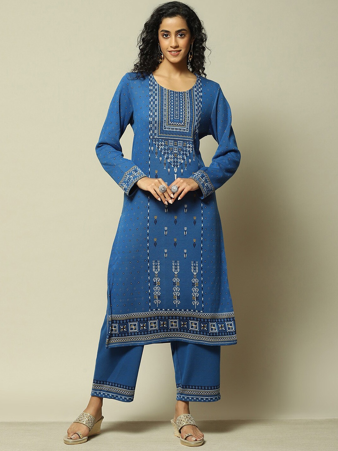 

Rangriti Floral Printed Regular Straight Kurta & Palazzos, Blue