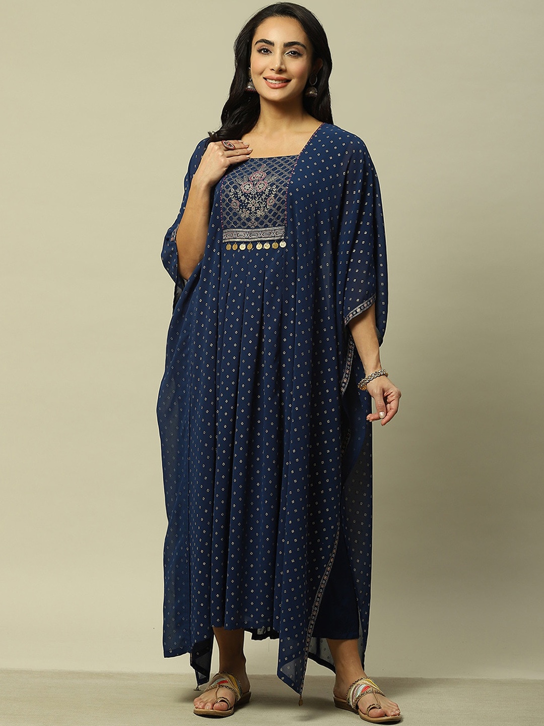 

Rangriti Square Neck Geometric Embroidered Flared Sleeves Sequinned Anarkali Kurta, Navy blue